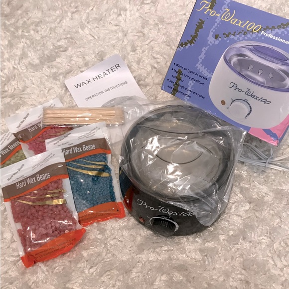 Bath & Body New Hard Wax Hair Removal Kit Contains Warmer Wax And